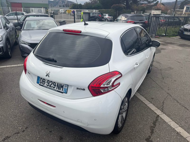 PEUGEOT 208 1.2 VTI 82CH ALLURE  2013