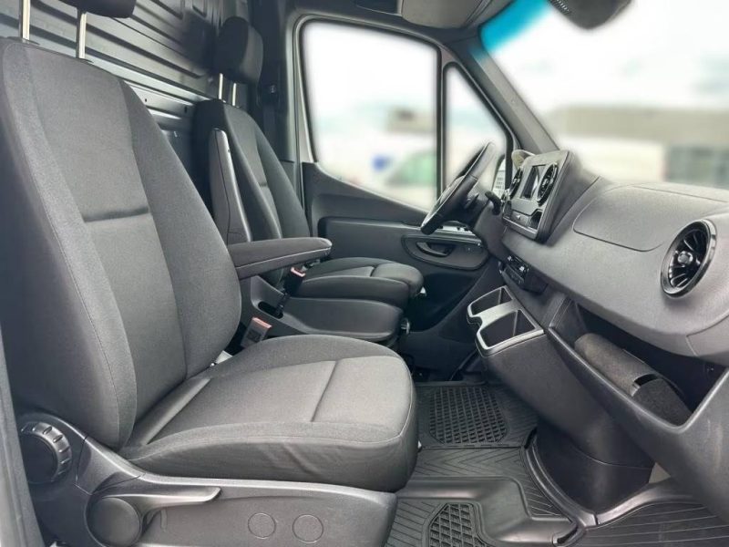 Mercedes SPRINTER 317 CDI L2H2 12m3 Gtie 48mois + 2 révisions inclus