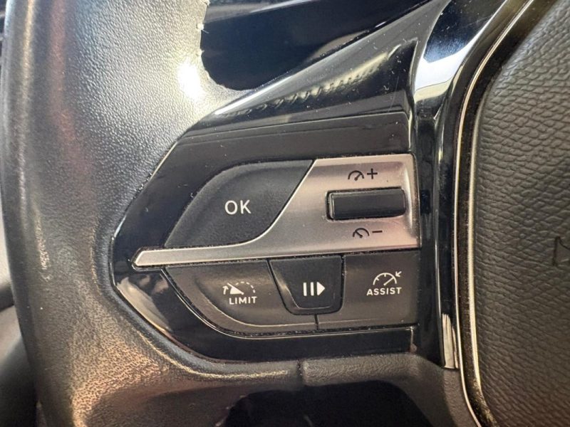 Peugeot 308 1.5 BlueHDi 130ch Allure - 📱 Apple CarPlay - ❄️ Climatisation - ✅Reprise possible