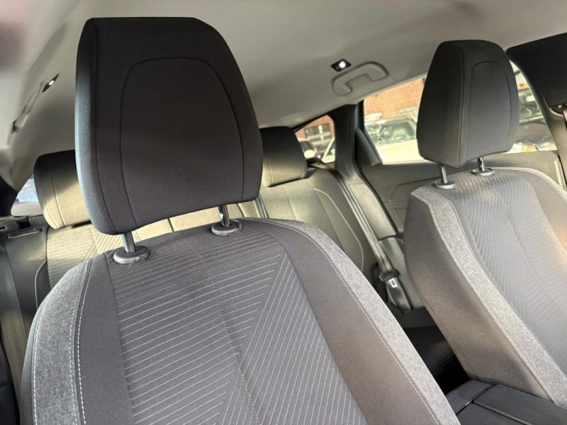 Peugeot 308 1.5 BlueHDi 130ch Allure - 📱 Apple CarPlay - ❄️ Climatisation - ✅Reprise possible