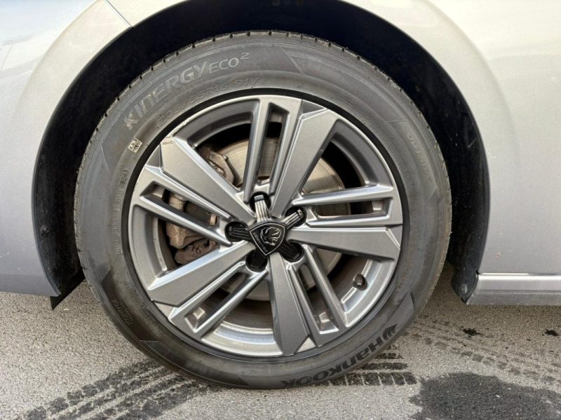 Peugeot 308 1.5 BlueHDi 130ch Allure - 📱 Apple CarPlay - ❄️ Climatisation - ✅Reprise possible