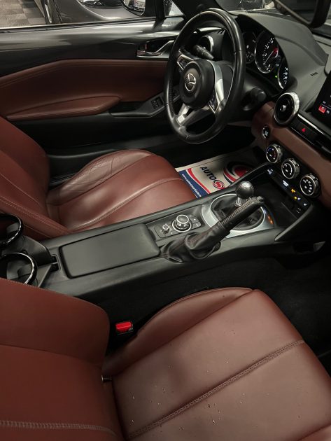 MAGNIFIQUE MAZDA MX5 SELECTION 132CH (FULL SUIVI D’ENTRETIEN MAZDA, SIÈGES CHAUFFANTS, CAMÉRA)