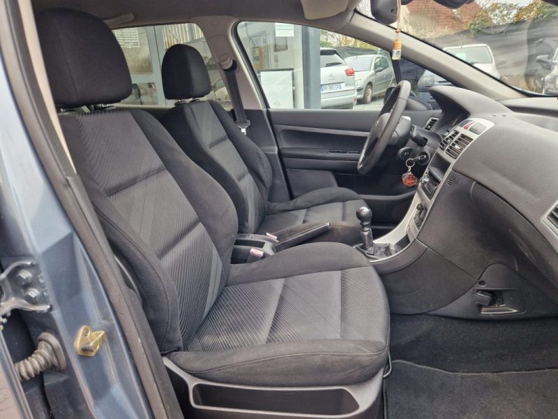 PEUGEOT 307 2.0 HDI 136CV *EXECUTIVE* GARANTIE REVISEE 