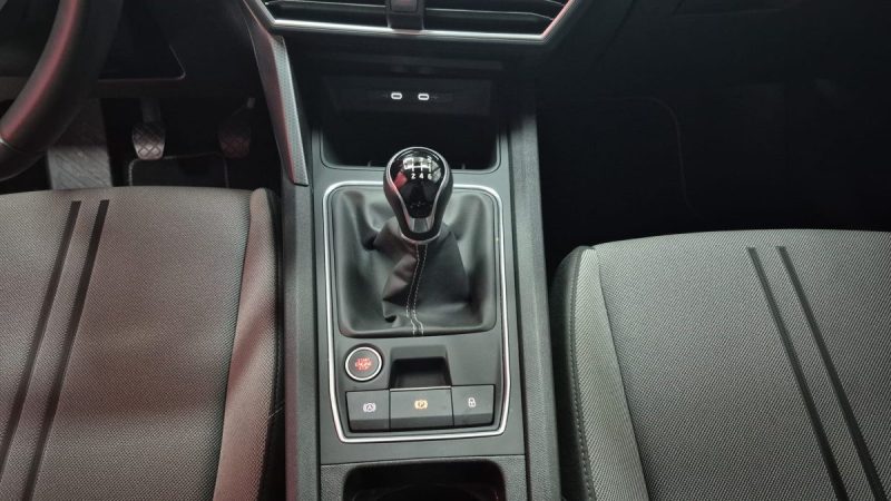 SEAT LEON BERLINE BUSINESS 1.0 TSI 110cv/1 ERE MAIN/EXPORT ALGERIE MAROC 14490 hors taxes