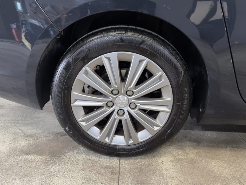 PEUGEOT 308 1.5 HDI 130CH S&S ACTIVE/ CARPLAY/ ENTRETIEN CHEZ PEUGEOT