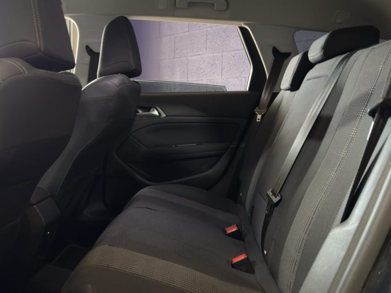 PEUGEOT 308 1.5 HDI 130CH S&S ACTIVE/ CARPLAY/ ENTRETIEN PEUGEOT