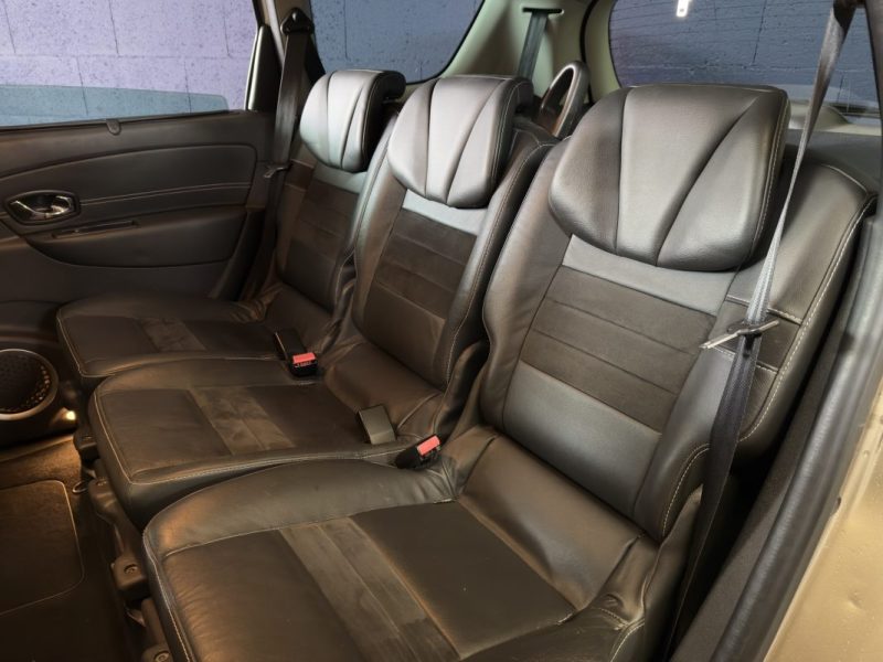 RENAULT SCENICIII 1.6 DCI 130CH INITIALE PARIS 7 PLACES/ATTACHE REMORQUE/TOIT OUVRANT 2014