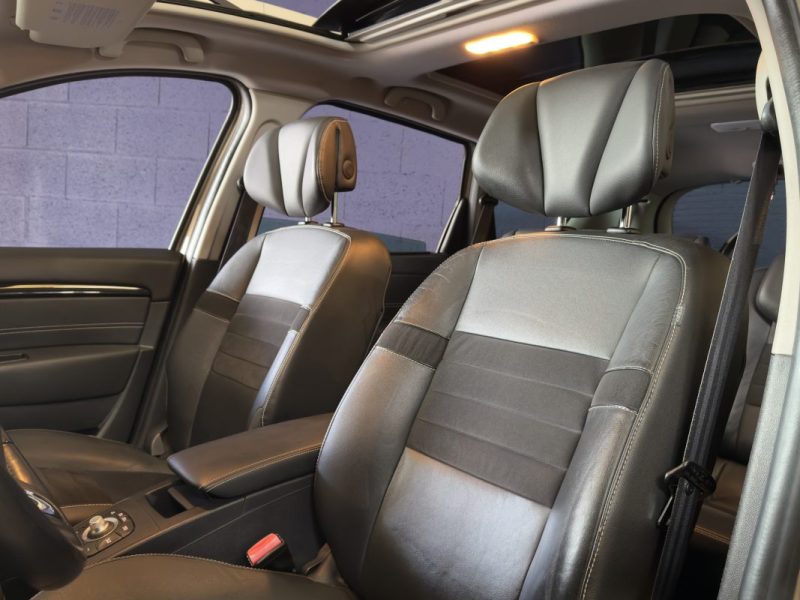 RENAULT SCENICIII 1.6 DCI 130CH INITIALE PARIS 7 PLACES/ATTACHE REMORQUE/TOIT OUVRANT 2014