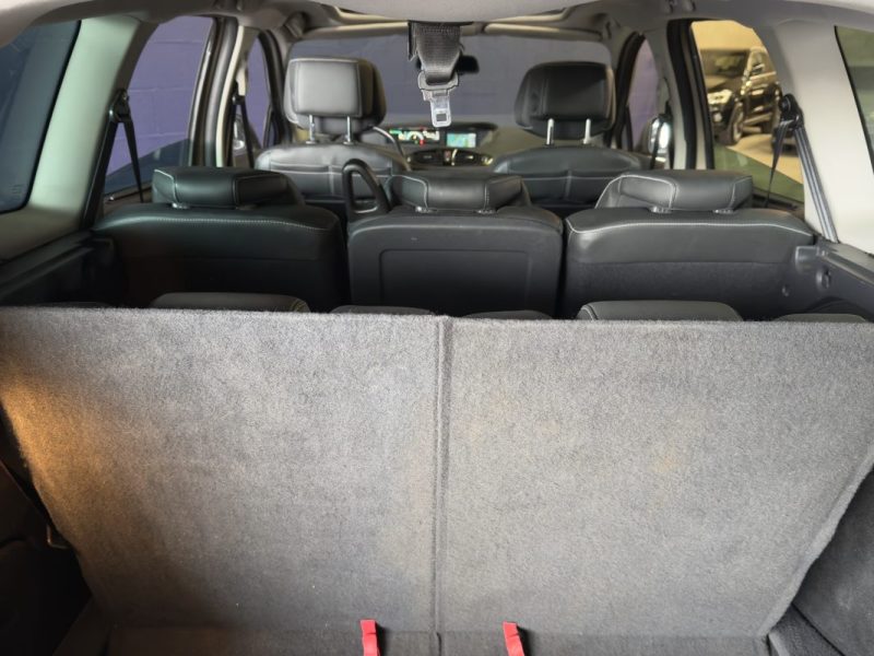 RENAULT SCENICIII 1.6 DCI 130CH INITIALE PARIS 7 PLACES/ATTACHE REMORQUE/TOIT OUVRANT 2014