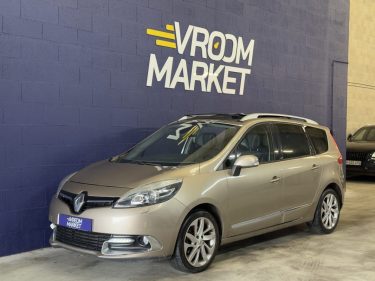 RENAULT SCENICIII 1.6 DCI 130CH INITIALE PARIS 7 PLACES/ATTACHE REMORQUE/TOIT OUVRANT 2014