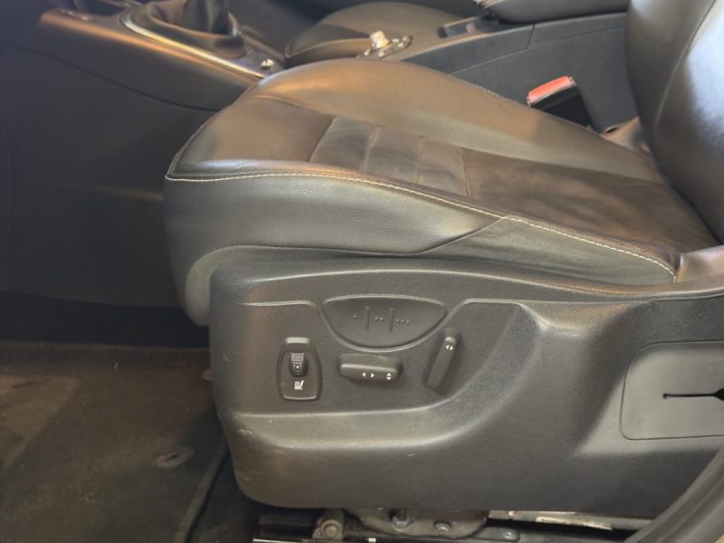 RENAULT SCENICIII 1.6 DCI 130CH INITIALE PARIS 7 PLACES/ATTACHE REMORQUE/TOIT OUVRANT 2014