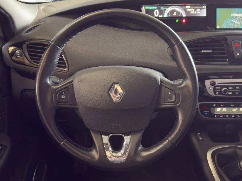 RENAULT SCENICIII 1.6 DCI 130CH INITIALE PARIS 7 PLACES/ATTACHE REMORQUE/TOIT OUVRANT 2014