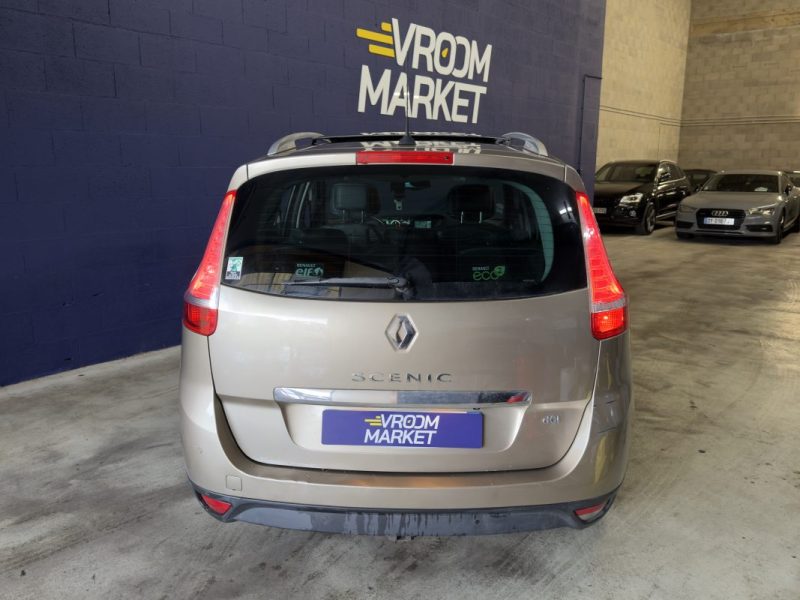 RENAULT SCENICIII 1.6 DCI 130CH INITIALE PARIS 7 PLACES/ATTACHE REMORQUE/TOIT OUVRANT 2014