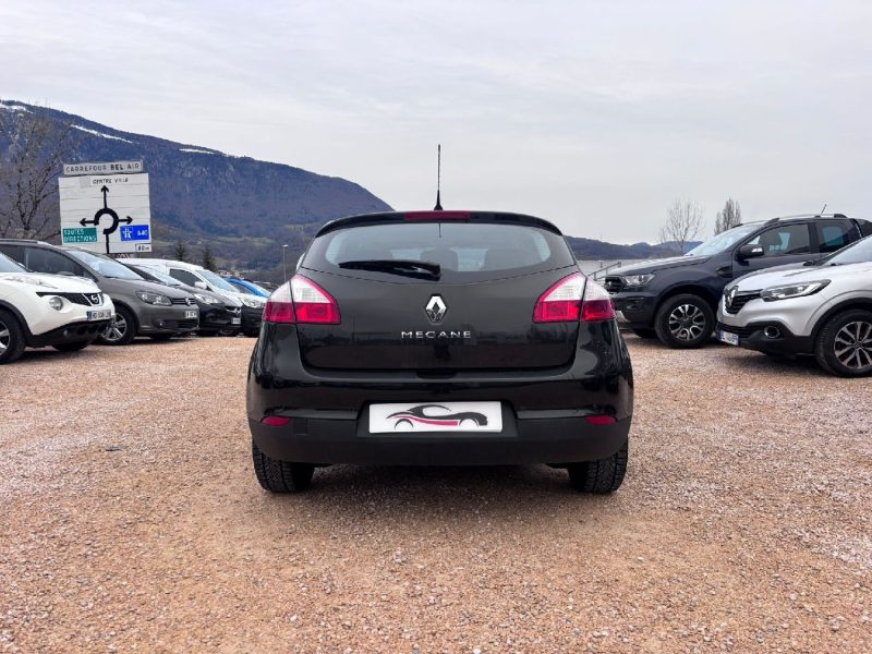 RENAULT Megane 3 - 110ch essence 1.6