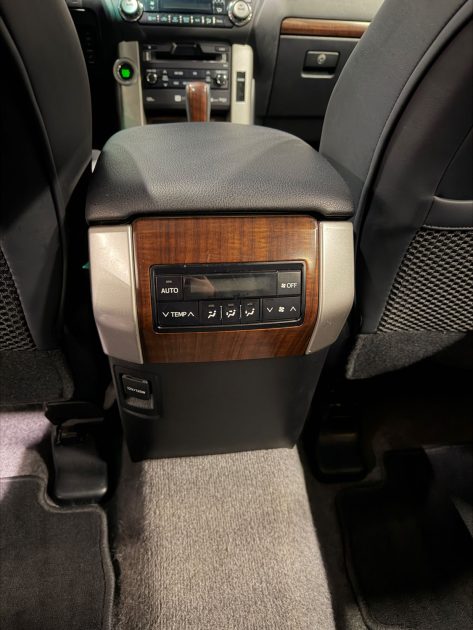 TOYOTA LAND CRUISER 3.0 D-4D 60TH ANNIVERSARY 2011