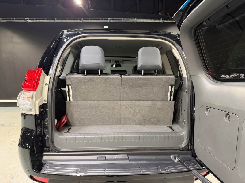 TOYOTA LAND CRUISER 3.0 D-4D 60TH ANNIVERSARY 2011