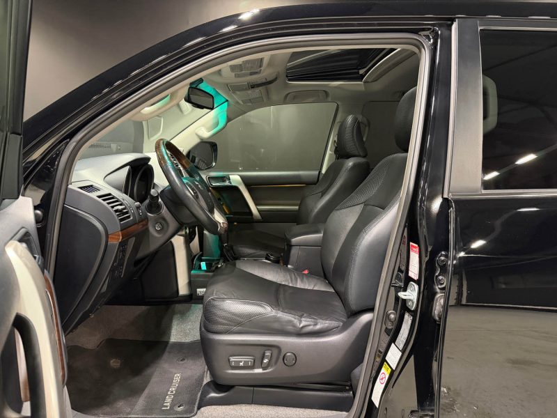 TOYOTA LAND CRUISER 3.0 D-4D 60TH ANNIVERSARY 2011