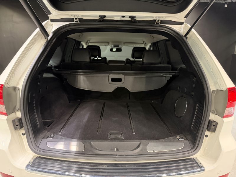 JEEP GRAND CHEROKEE LAREDO 2012