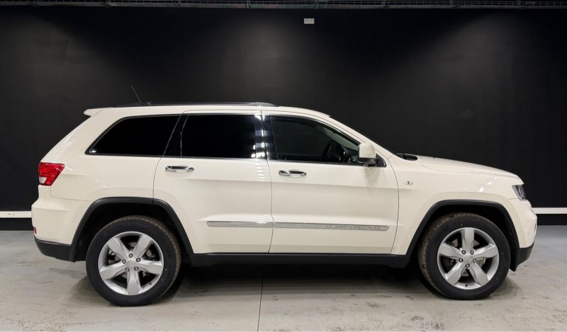 JEEP GRAND CHEROKEE LAREDO 2012