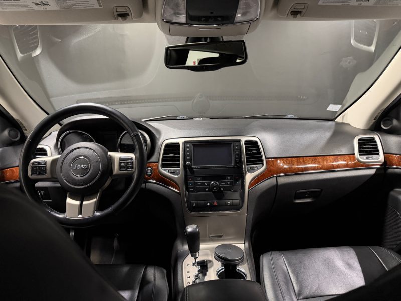 JEEP GRAND CHEROKEE LAREDO 2012