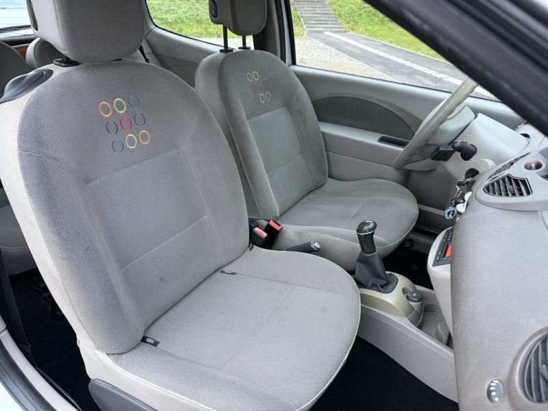 RENAULT TWINGO II 1.5 DCI 65 Clim