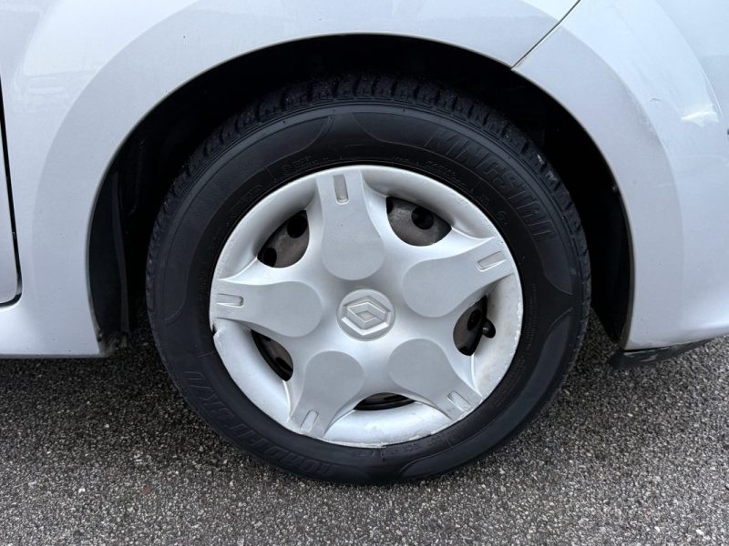 RENAULT TWINGO II 1.5 DCI 65 Clim