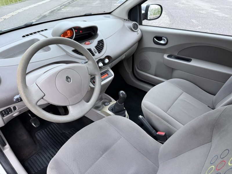 RENAULT TWINGO II 1.5 DCI 65 Clim