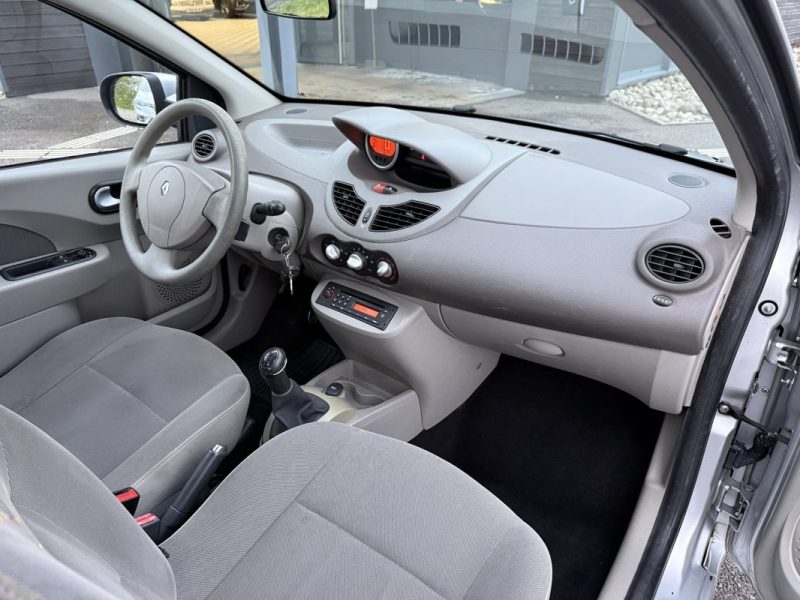 RENAULT TWINGO II 1.5 DCI 65 Clim