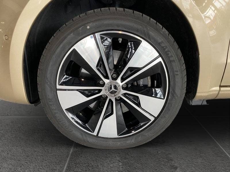 MERCEDES CLASSE V 300  4MATIC AVANTGARD L AMG LINE R1783