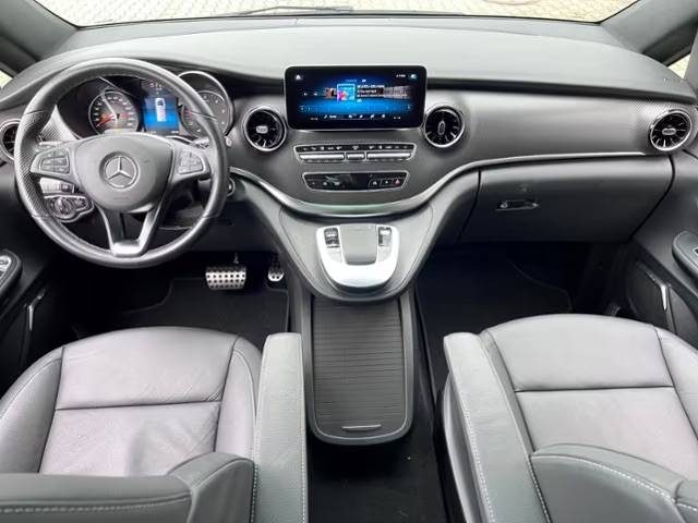 MERCEDES V 300 AMG LINE R1786