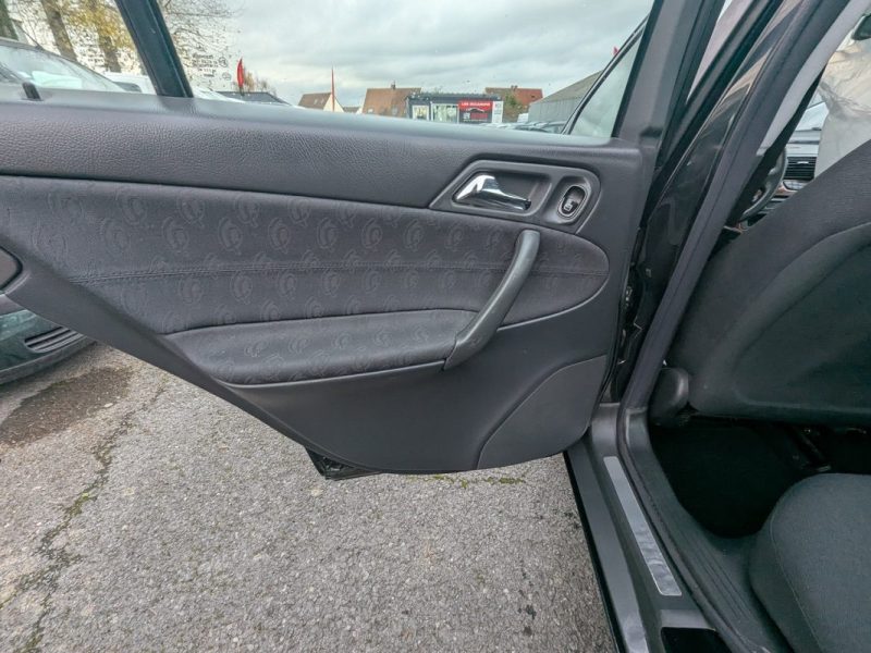 MERCEDES  C200  BOITE AUTO DISTRIBUTION A CHAINE 