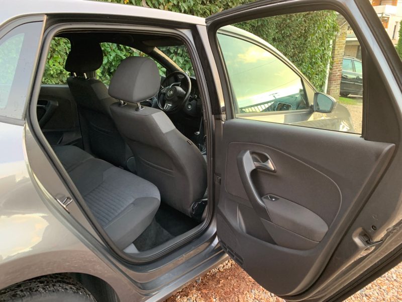 VOLKSWAGEN POLO 1.6 TDI 90 TRENDLINE 2010