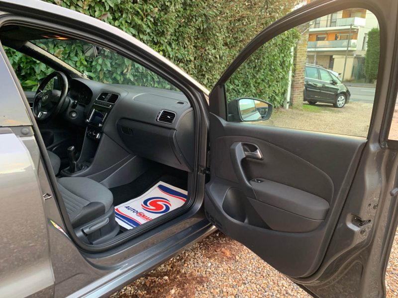 VOLKSWAGEN POLO 1.6 TDI 90 TRENDLINE 2010