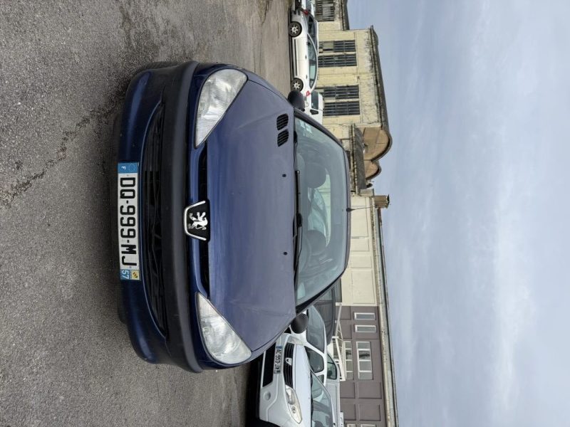 PEUGEOT 206 XR PRESENCE 1.4 1999