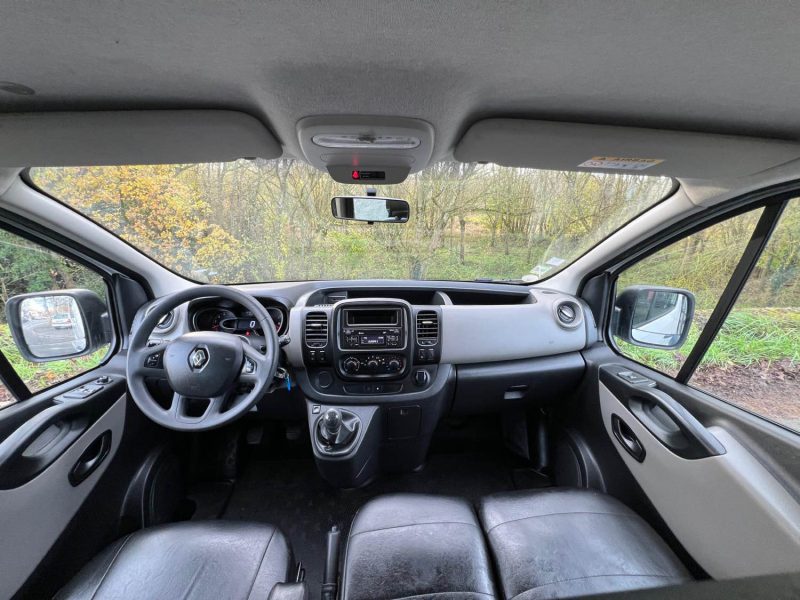 RENAULT TRAFIC COMBI L1 DCI 125 ENERGY ZEN 9 PLACES  2018