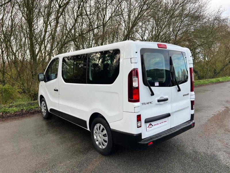 RENAULT TRAFIC COMBI L1 DCI 125 ENERGY ZEN 9 PLACES  2018