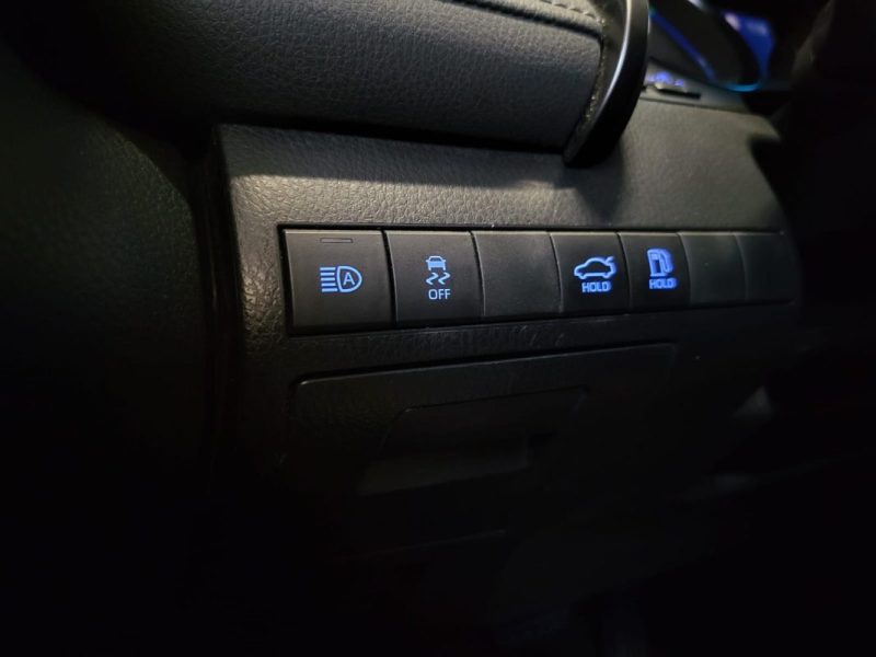 TOYOTA CAMRY 2.5 HYBRIDES 218CH DYNAMIC BUSINESS