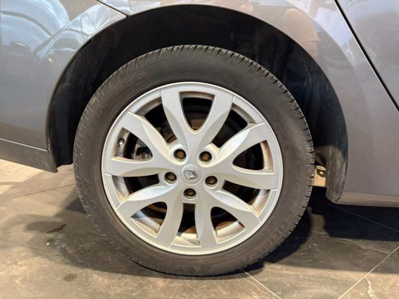 RENAULT LAGUNA 2.0 DCI 130CH GT 4CONTROL - 📱 Bluetooth - ✅Reprise possible