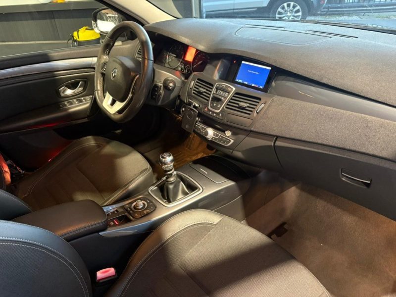 RENAULT LAGUNA 2.0 DCI 130CH GT 4CONTROL - 📱 Bluetooth - ✅Reprise possible