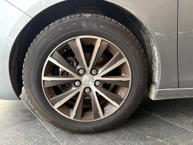 PEUGEOT 308 II 1.2 PURETECH 110CH STYLE - 📱 Bluetooth - ✅Reprise possible