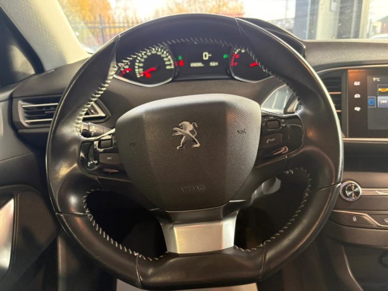 PEUGEOT 308 II 1.2 PURETECH 110CH STYLE - 📱 Bluetooth - ✅Reprise possible