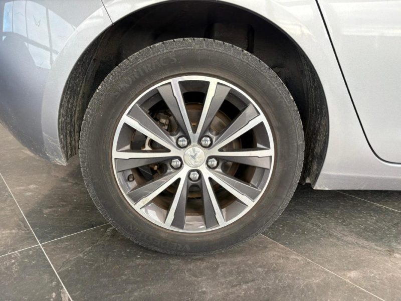 PEUGEOT 308 II 1.2 PURETECH 110CH STYLE - 📱 Bluetooth - ✅Reprise possible