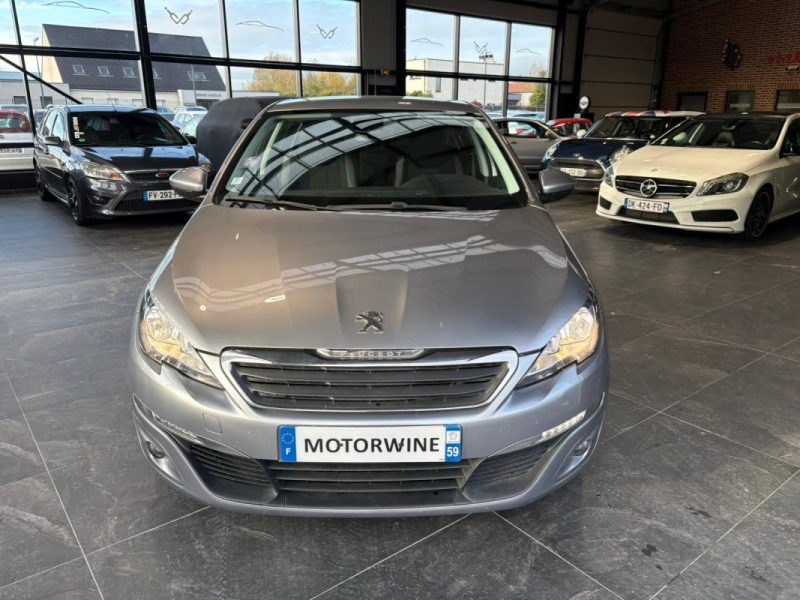 PEUGEOT 308 II 1.2 PURETECH 110CH STYLE - 📱 Bluetooth - ✅Reprise possible