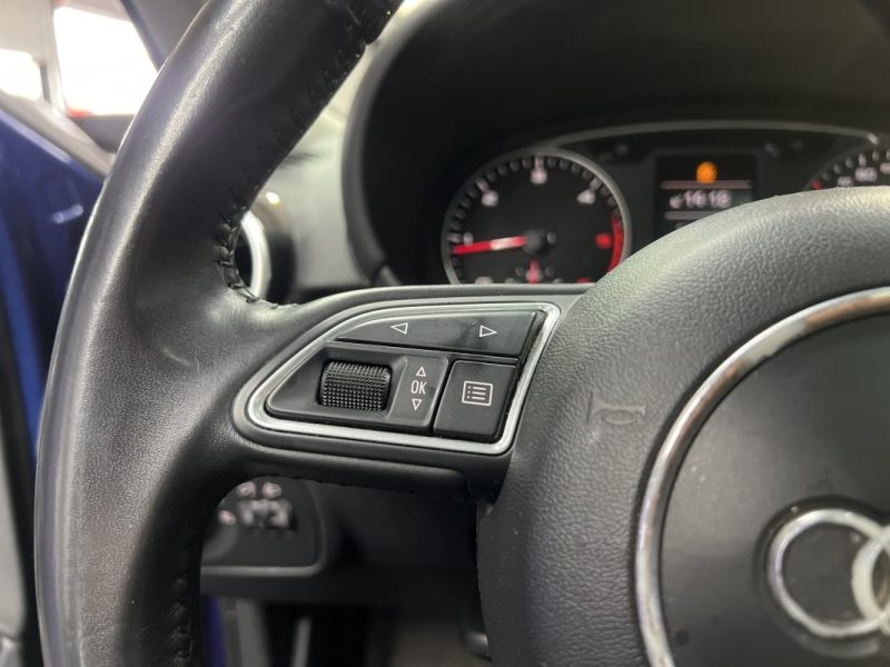 Audi A1 1.6 TDI 90ch Attraction | Toit ouvrant | GPS | Radars avant/arrière | Jantes alliage 