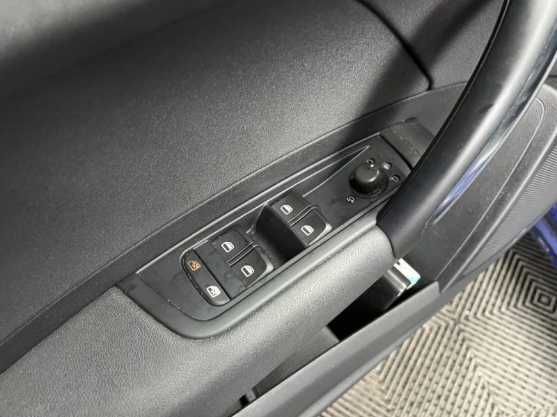 Audi A1 1.6 TDI 90ch Attraction | Toit ouvrant | GPS | Radars avant/arrière | Jantes alliage 