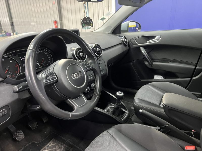 Audi A1 1.6 TDI 90ch Attraction | Toit ouvrant | GPS | Radars avant/arrière | Jantes alliage 