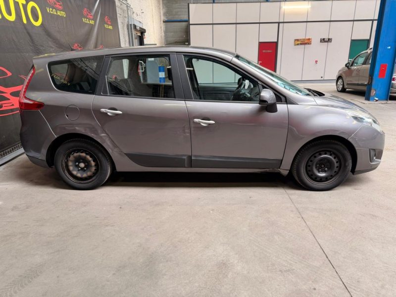 RENAULT GRAND SCENIC 3 1.5 dCi 110 Authentique 