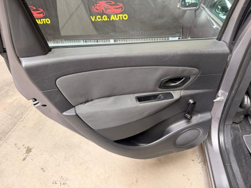 RENAULT GRAND SCENIC 3 1.5 dCi 110 Authentique 