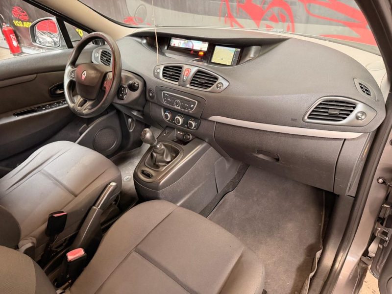 RENAULT GRAND SCENIC 3 1.5 dCi 110 Authentique 