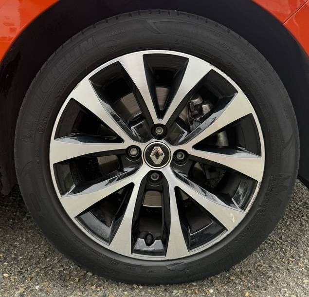 RENAULT CLIO V 1.3TCE 130ch INTENS EDC6 / Apple CarPlay / Feux LED / CAMÉRA DE RECUL